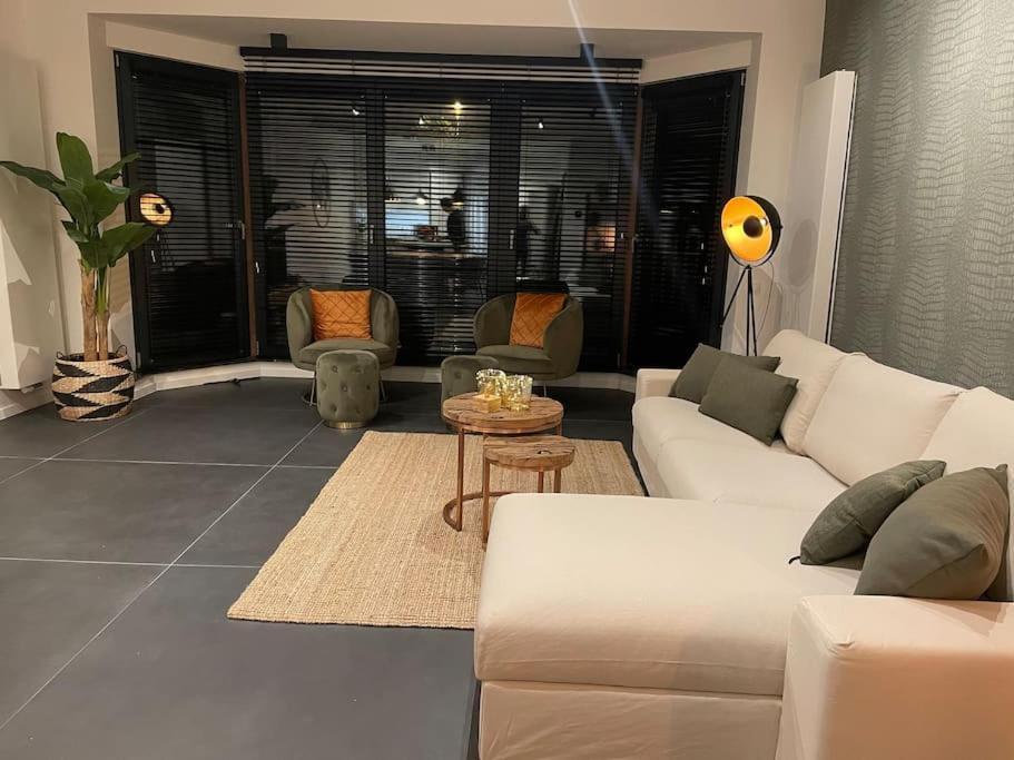 Ostend Chic, Luxe Loftstijl In Oostende Exterior photo
